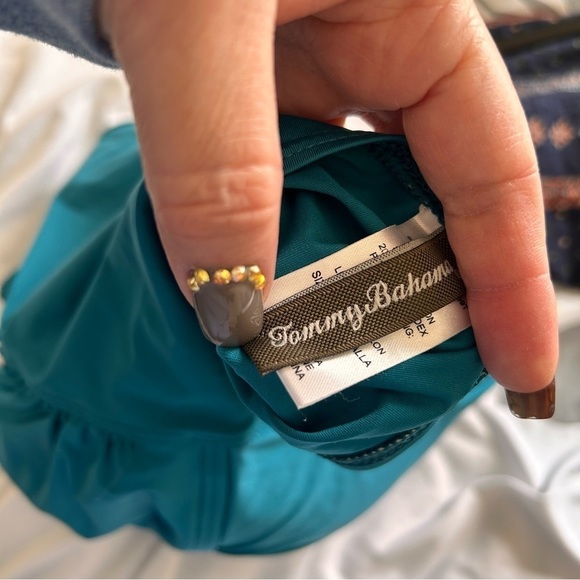 Tommy Bahama Women Swimsuit Top Small Turquoise Halter Neck Padded Vacation - Picture 7 of 8